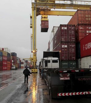 Crise mundial faz Brasil depender mais de exportações para a China