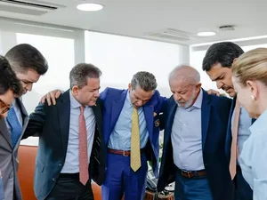 Lula se reuniu com evangélicos em busca de votos para aprovação de indicação de Jorge Messias ao STF
