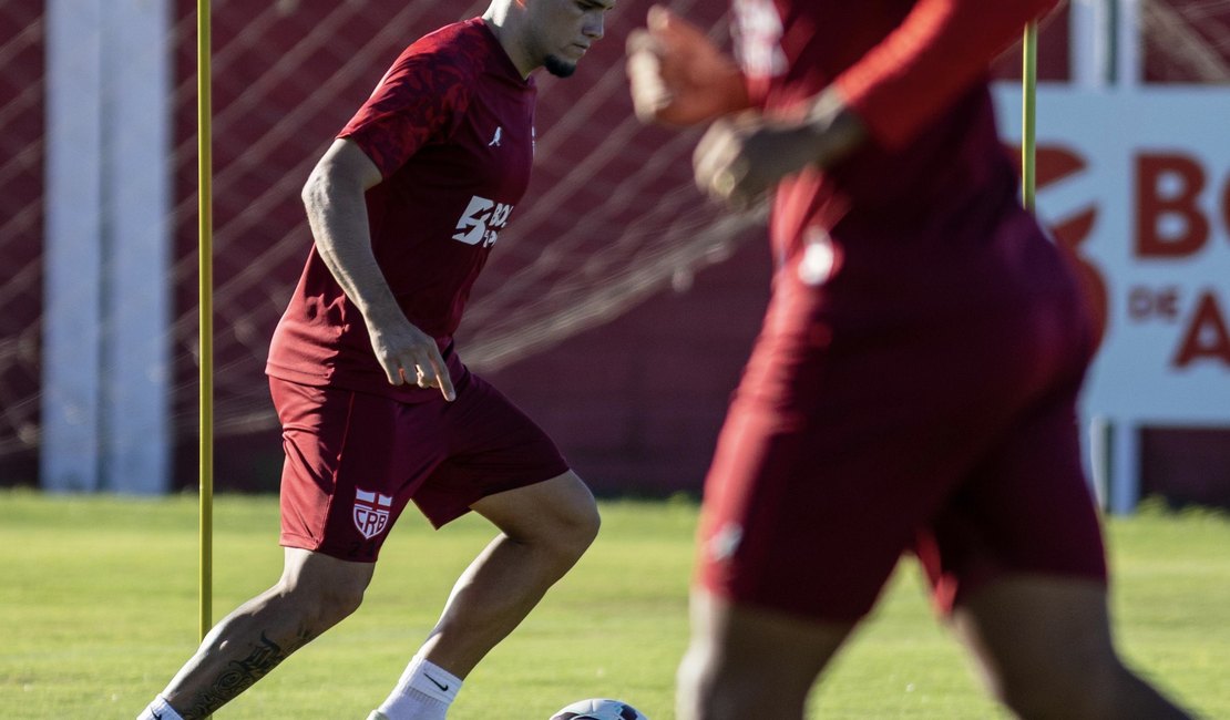 ​CRB foca em reação na Série B e Guilherme Pato projeta briga pelo acesso: 'Trabalhamos duro'