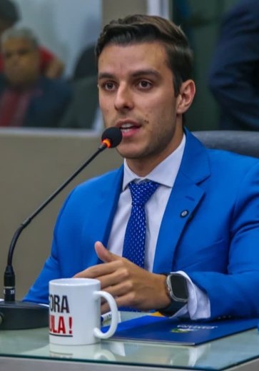 Caio Bebeto propõe lei para acabar com cobrança indevida 'de ar' na conta de água em Maceió