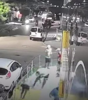 Dupla em moto comete tentativa de homicídio no Pontal da Terra, em Maceió