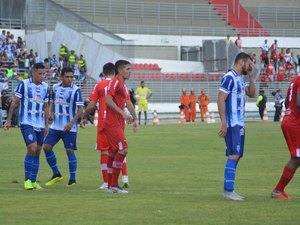 CSA vence CRB e sai na frente pelo título Alagoano