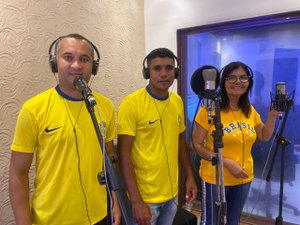 Clipe com frevo 'Brasil Campeão' é lançado por artistas de Santana do Mundaú