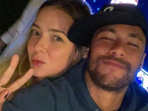 Neymar se declara para Carol Dantas, mãe do seu filho