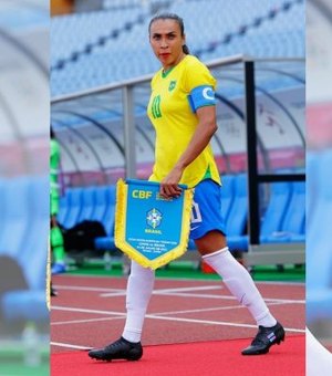 Marta estreia com dois gols e marca o nome na história das Olimpíadas