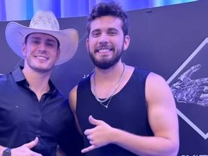 Gustavo curte noitada após término com jogadora de vôlei Key Alves