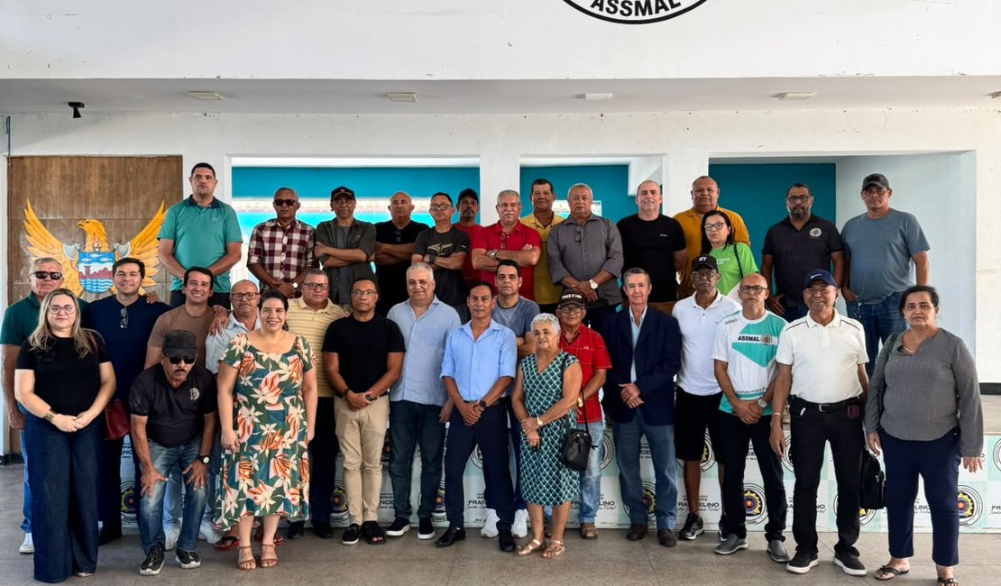 Alfredo Gaspar reforça apoio às forças policiais em reunião com militares