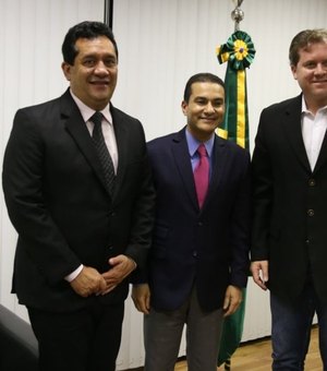 Deputado alagoano se reúne com ministros e discute projetos para Arapiraca e região 