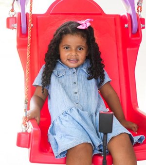 Prefeitura entrega Centro de Educação Infantil no bairro Manoel Teles