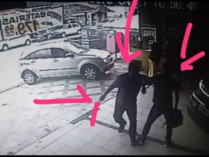 [Vídeo] Coronel recebe 'mata-leão' e é algemado por policial civil durante confusão