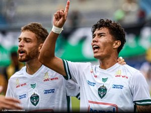 CSA fecha contratação de meia do Vila Nova