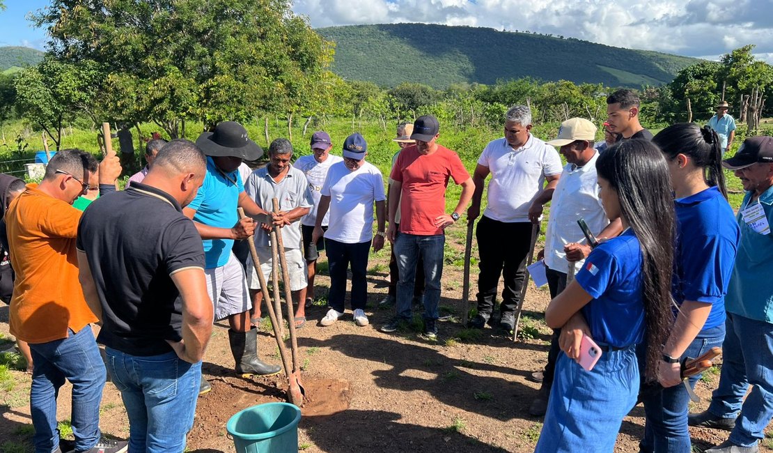 Secretaria de Agricultura de Traipu apresenta Programa de Crédito Fundiário a agricultores