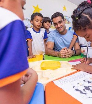 JHC assegura educação, espaços de lazer e cultura para as crianças de Maceió