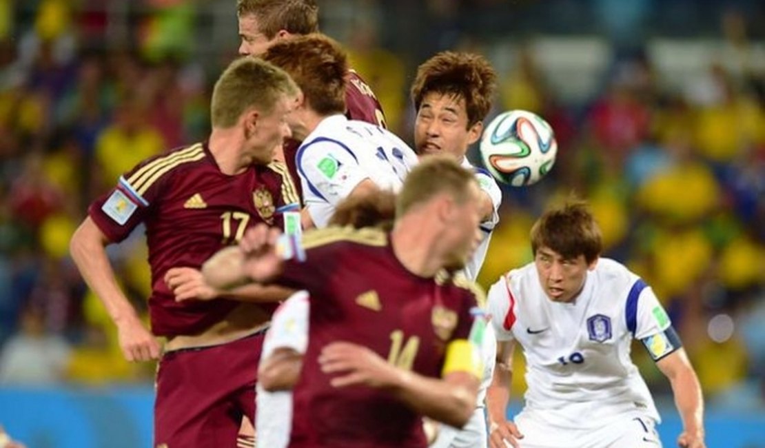 Goleiro falha, mas Rússia consegue empate contra a Coreia do Sul