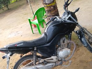 Polícia prende homem e recupera motocicleta roubada em Branquinha