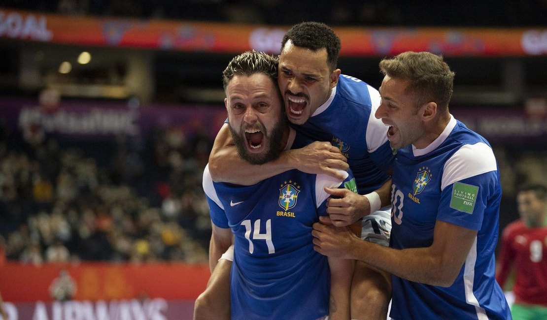Brasil derrota o Marrocos e vai à semifinal da Copa do Mundo de Futsal