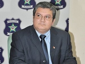 Delegado-geral da Polícia Civil silencia agentes após publicação de portaria