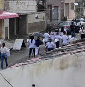 Familiares de Márcio Alexandre realizam passeata pelas ruas de Arapiraca para cobrar justiça