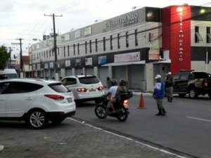 Operação Lei Seca prende um por embriaguez ao volante e recolhe sete CNHs