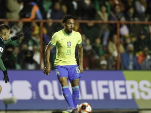 Lateral Vitinho é convocado para defender a seleção brasileira