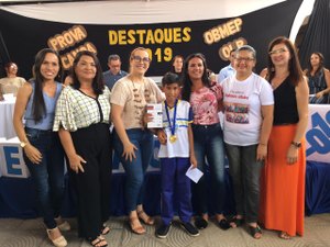 Alunos destaque 2019 são premiados durante cerimônia em Lagoa da Canoa