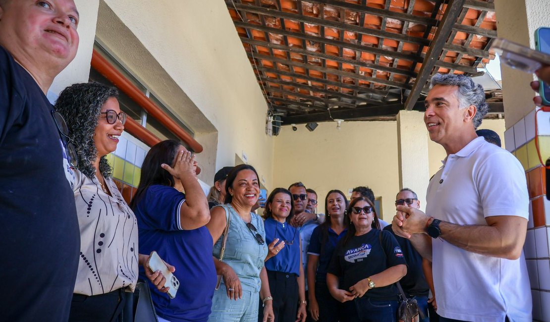 Rafael Brito celebra pagamento do Fundef e enaltece educação
