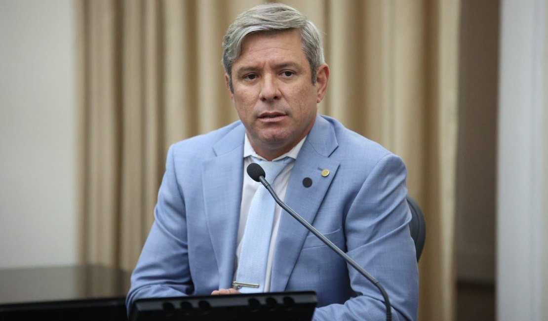 'Não podemos nos acostumar': Cabo Bebeto cobra Governo por atrasos na entrega de hospitais em Alagoas