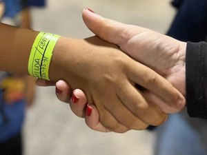 Pulseiras de identificação para crianças serão distribuídas durante o Verão Massayó