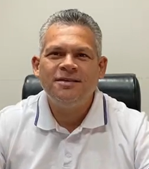 Prefeito de Feira Grande destaca o Abono do Fundeb em mensagem à população