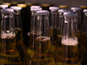 Homem é preso por retirar criança de condomínio e oferecer bebida alcoólica em Satuba