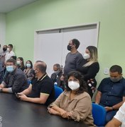 Vereadora agradece ao  deputado Athur Lira pela  aquisição de mais veículos para o município