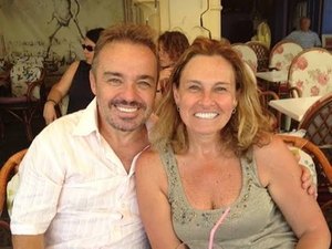 Aparecida Liberato faz homenagem a Gugu pela primeira vez