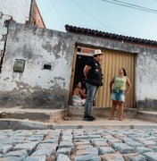 Gilberto Gonçalves fiscaliza obras de pavimentação no Parque dos Eucaliptos