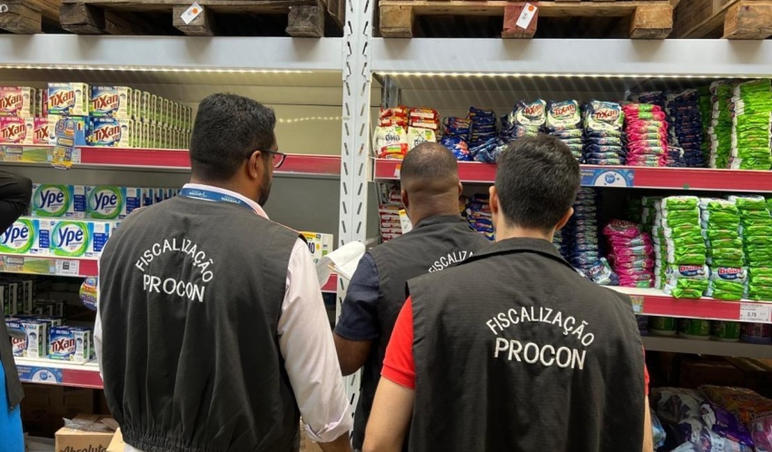 Procon Maceió identifica venda casada e divergência de preços em supermercados