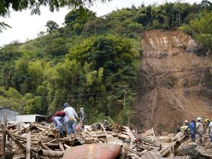 Deslizamento de terra deixa ao menos 14 mortos na Colômbia
