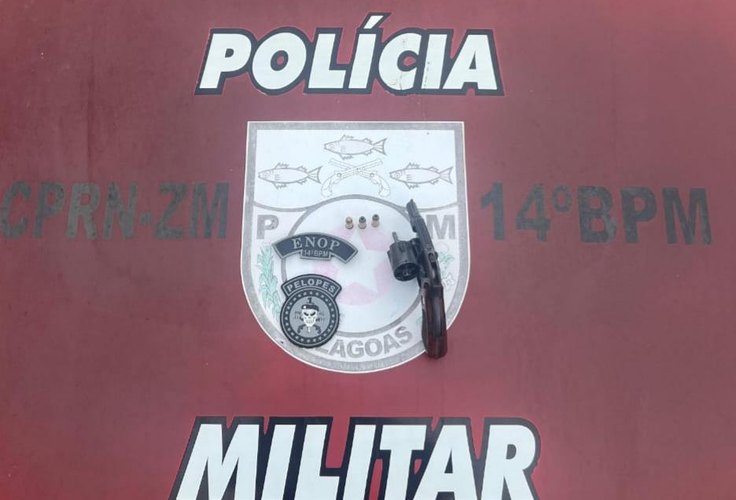 Militares do 14º  BPM prendem homem por porte ilegal de arma de fogo em Colônia de Leopoldina