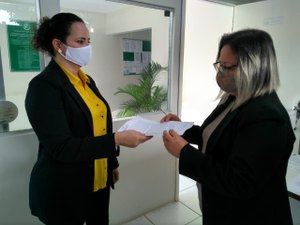 [Vídeo] Fabiana Pessoa exige que Câmara se posicione sobre ausências do prefeito de Arapiraca