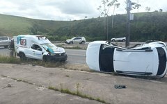 Acidente ocorreu no trevo