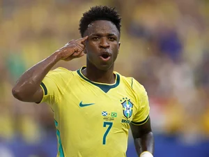 Post antigo de Vini Jr. viraliza e curiosidade anima torcida pelo hexa