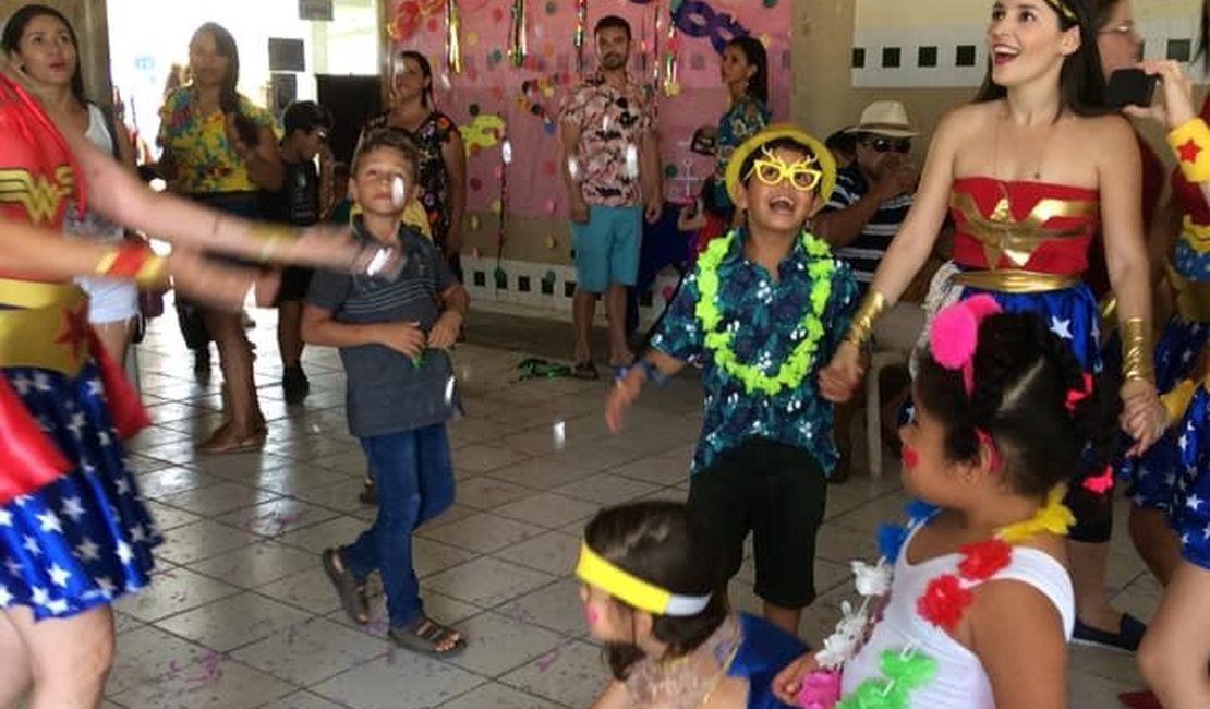 Baile de Carnaval das Crianças no Club Homs. – TV Homs