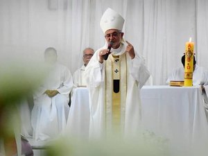 Arcebispo da PB proíbe contato de padres com menores desacompanhados