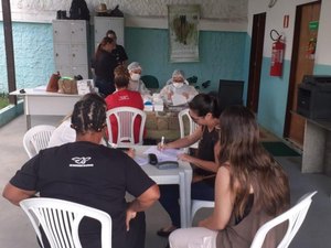 SMS faz testagem rápida de Hepatite C em instituição na Santa Amélia