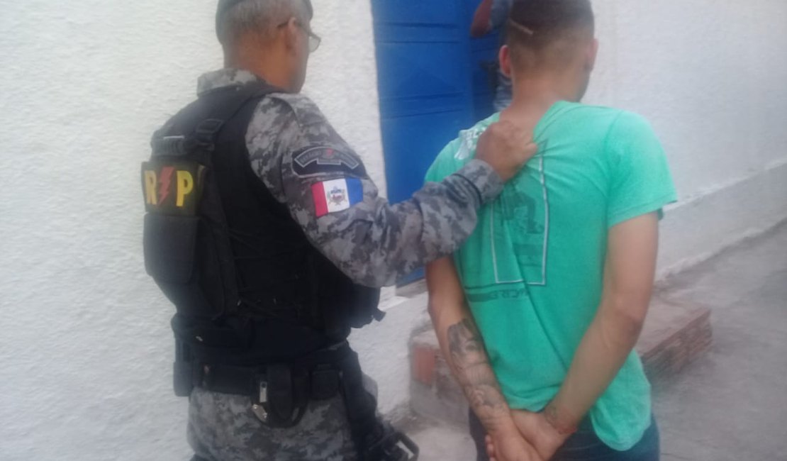 Polícia prende foragido, após abordagem em Rio Novo