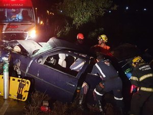[Vídeo] Bebê e criança de dois anos estão entre as vítimas do grave acidente registrado em  Arapiraca