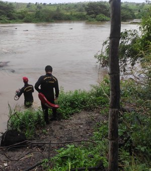 Corpo é encontrado boiando no Rio Mundaú em Branquinha