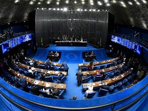 Senado rejeita MP que criava programas com regras flexíveis para contratação de jovens