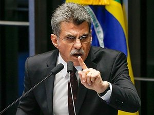 Deputados do PMDB divulgam carta pedindo saída de Jucá da presidência do sigla