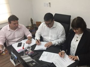 Alagoas vai implantar tradução em libras no sistema de videoconferência da Justiça