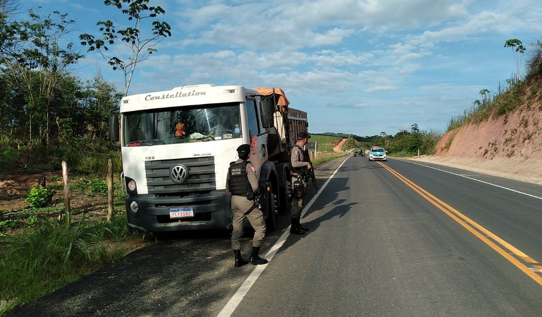 Caminhão roubado em Lajedo é recuperado pela polícia em Colônia Leopoldina