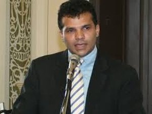 Deputado se diz surpreso com veto do governador